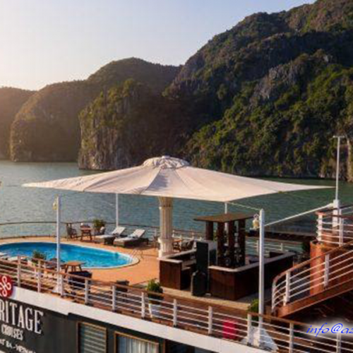 Halong Bay, Vietnam | The best overnight cruises with swimming pools on Halong Bay 2023 Halong Bay, Vietnam | The best overnight cruises with swimming pools on Halong Bay 2023